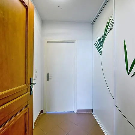 Rossi - - Welkeys Αζάτσιο